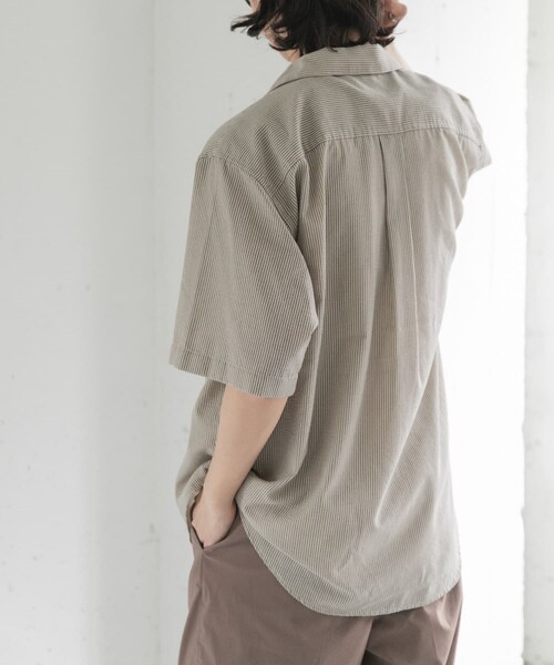 URBAN RESEARCH DOORS(アーバンリサーチドアーズ)の「FORK&SPOON シアサッカーショートスリーブシャツ(シャツ/ブラウス・メンズ・CCLxBLK/BEGxCCL・4/5)」の18枚目の写真