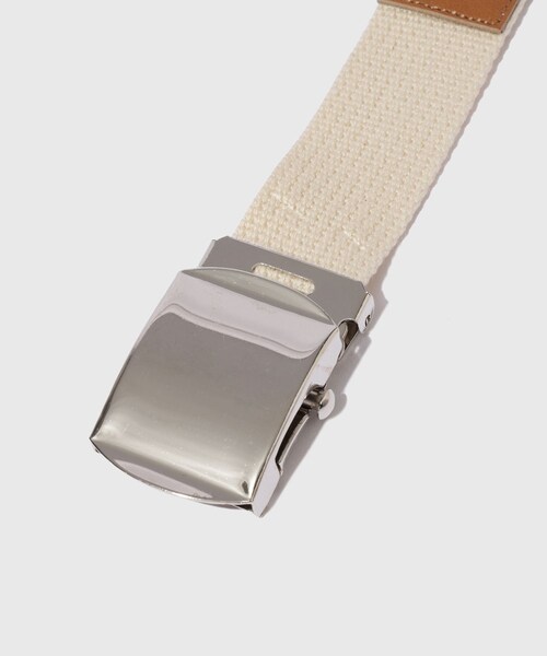 ADAM ET ROPE'（アダムエロペ）の「【KYOU/キョウ】JUICE.01 Action Leather combi Belt（ベルト・メンズ・ブラック/キナリ/オリーブ・F）」の6枚目の写真