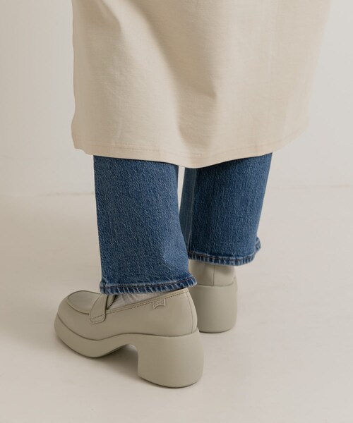 THE GOODLAND MARKET（ザグッドランドマーケット）の「CAMPER　Thelma（ローファー・レディース・10.BLACK/13.OFF・37/38/39）」の5枚目の写真