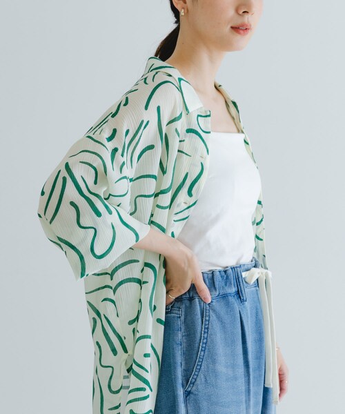 URBAN RESEARCH（アーバンリサーチ）の「『イージーケア』ドローイングアートプリントシャツ（シャツ/ブラウス・レディース・GREEN/RED・FREE）」の3枚目の写真