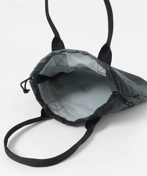 URBAN RESEARCH（アーバンリサーチ）の「SFC　SFC SHOULDER BAG（ショルダーバッグ・メンズ・NAV TIEDYE/BLK TIEDYE・One）」の8枚目の写真