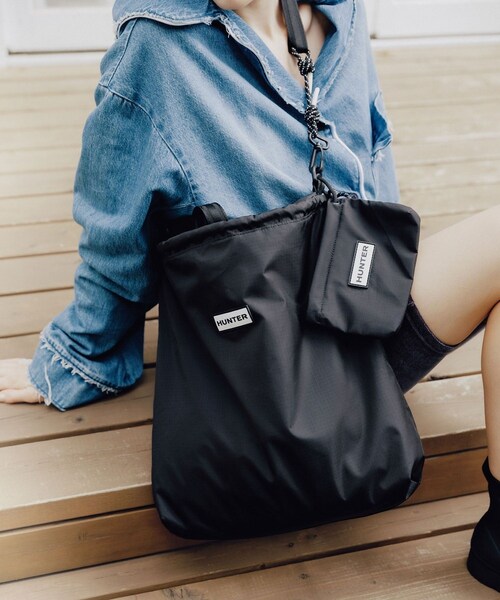ADAM ET ROPE'(アダムエロペ)の「【HUNTER for ADAM ET ROPE'】別注 TRAVEL MULTI FUNCTION TOTE(トートバッグ・レディース・ブラック・F)」の3枚目の写真