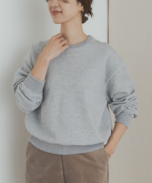 URBAN RESEARCH DOORS（アーバンリサーチドアーズ）の「commpost　反毛裏毛クルーネックスウェット（スウェット・レディース・TOP GRAY・S）」の3枚目の写真