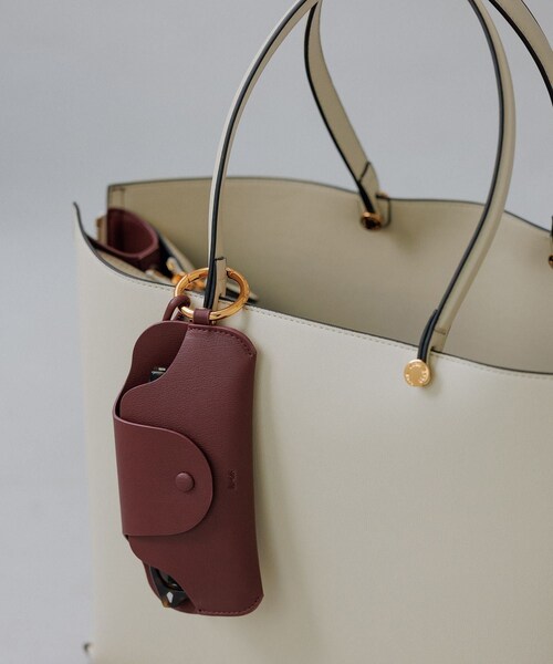 ROPE'(ロペ)の「【E'POR】Glass CASE(メガネ・サングラスケース)(ポーチ・レディース・ブラック/ダークブラウン/キミドリ/ブルー系/グレー/キナリ/ベージュ/ブルー/ワイン・F)」の9枚目の写真