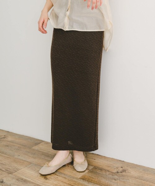 ITEMS URBANRESEARCH(アイテムズ アーバンリサーチ)の「ジャガードタイトロングスカート(スカート・レディース・BRN/OFF/LVD・FREE)」の16枚目の写真