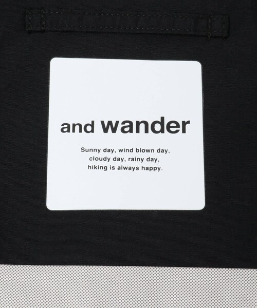 EKAL(エカル)の「and wander 2.5L hiker rain jacket(テーラードジャケット・メンズ・black/l.gray・M/L)」の9枚目の写真