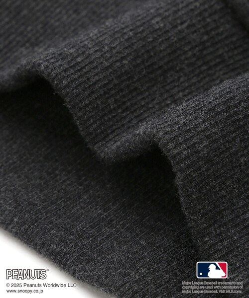 ROPE' PICNIC（ロペピクニック）の「【PEANUTS×MLB COLLECTION by ROPE' PICNIC】オフショルスウェット（スウェット・レディース・チャコール/ライトグレー/ブラウン・F）」の19枚目の写真