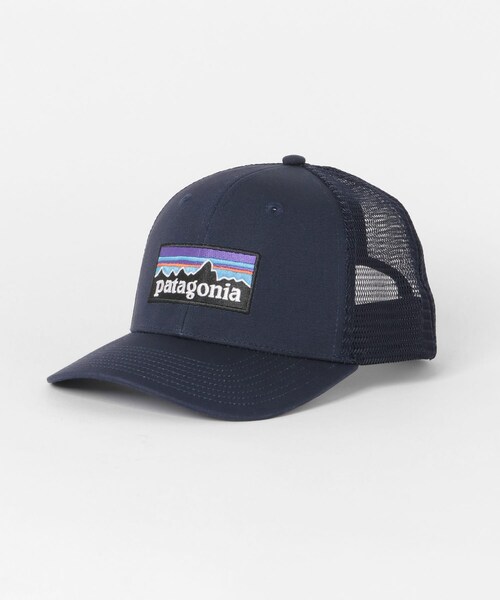 URBAN RESEARCH DOORS（アーバンリサーチドアーズ）の「patagonia　P-6 Logo Trucker Hat（キャップ・メンズ・BLK/NVYB・one）」の2枚目の写真