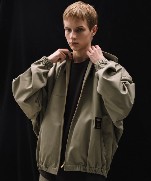 URBAN RESEARCH(アーバンリサーチ)の「SEE SEE FULL ZIP HOODY JACKET(マウンテンパーカー・メンズ・BLACK/NAVY/KHAKI・M/L/XL/XXL)」の3枚目の写真