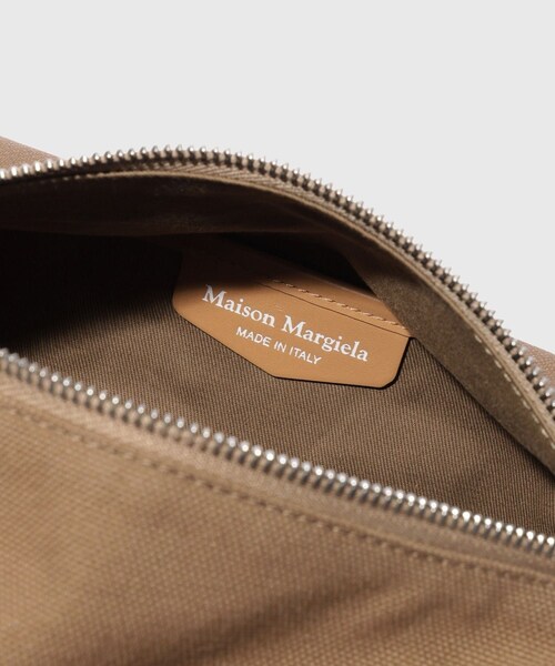 ADAM ET ROPE'(アダムエロペ)の「【Maison Margiela/メゾン マルジェラ】HIGH TECH POUCH(ハンドバッグ・メンズ・ベージュ・F)」の11枚目の写真