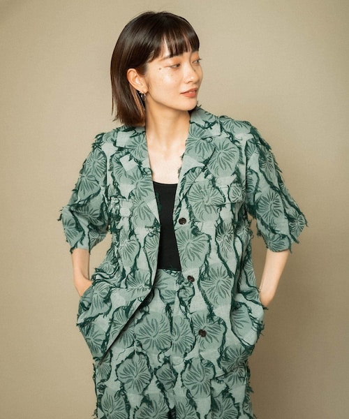 KBF(ケイビーエフ)の「カットジャガードハーフスリーブジャケット(テーラードジャケット・レディース・GREEN/BEIGE・one)」の17枚目の写真