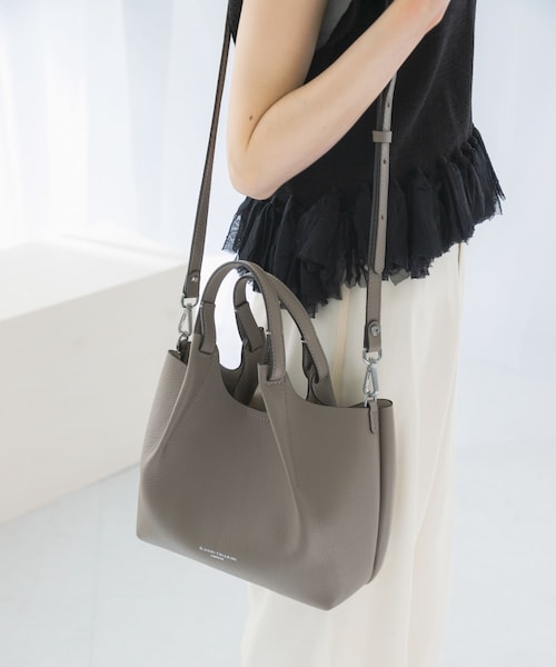 URBAN RESEARCH ROSSO（アーバンリサーチロッソ）の「GIANNI CHIARINI　DUA（ショルダーバッグ・レディース・PIETRALAM/NEROCUOIO・-）」の2枚目の写真