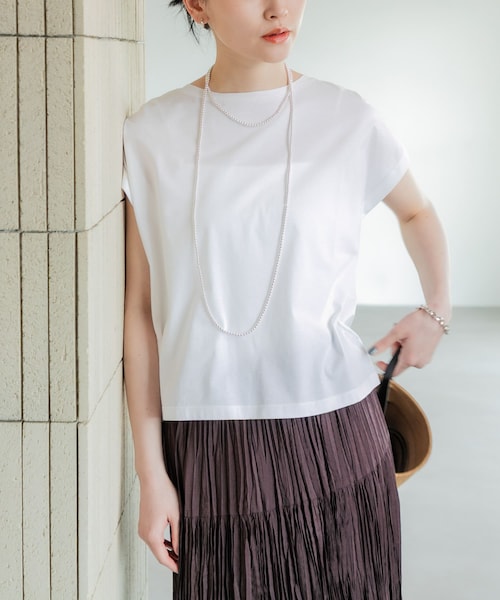 URBAN RESEARCH（アーバンリサーチ）の「スーピマコットンボートネックカットソー（Tシャツ/カットソー・レディース・D.NAVY/WHITE/TAUPE・FREE）」の5枚目の写真