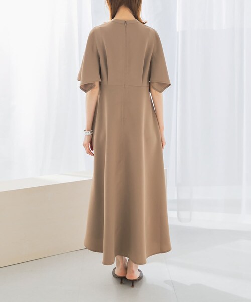 URBAN RESEARCH ROSSO（アーバンリサーチロッソ）の「フレアスリーブステッチデザインワンピース（ワンピース・レディース・B.GRAY/MOCHA/NAVY・FREE）」の18枚目の写真