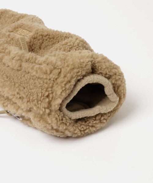 THE GOODLAND MARKET（ザグッドランドマーケット）の「AIGLE　シェルパフリース バムバッグ（ショルダーバッグ・レディース・NOIR/OSIER・one）」の7枚目の写真