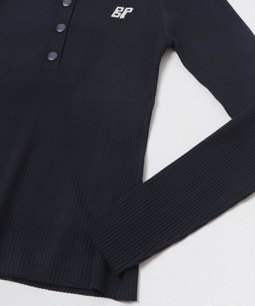 URBAN RESEARCH(アーバンリサーチ)の「BAUM UND PFERDGARTEN VISCOSE KNIT(ニット/セーター・レディース・B BLUE・S)」の5枚目の写真