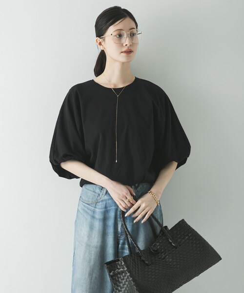 URBAN RESEARCH(アーバンリサーチ)の「バルーンカットソー(Tシャツ/カットソー・レディース・OFF WHITE/BLACK・Free)」の2枚目の写真