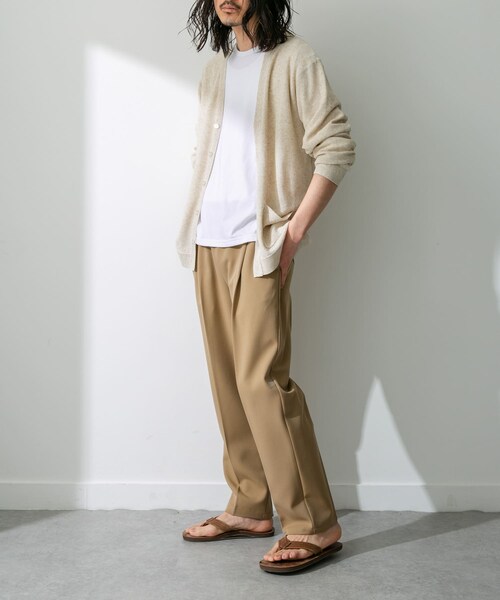 URBAN RESEARCH Sonny Label（アーバンリサーチサニーレーベル）の「『洗濯可』リネン混Vネックニットカーディガン（カーディガン/ボレロ・メンズ・オレンジ/オフ/グリーン/ネイビー・M/L）」の8枚目の写真