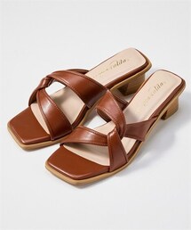 nissen | 【ゆったり幅広】スクエアトゥクロスストラップサンダル（低反発中敷）（ワイズ４Ｅ）(サンダル)