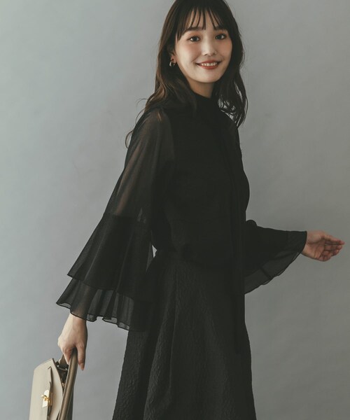 URBAN RESEARCH ROSSO（アーバンリサーチロッソ）の「シアーラメチュールフレアスリーブブラウス（シャツ/ブラウス・レディース・OFF WHITE/BLACK・Free）」の20枚目の写真