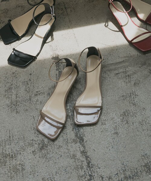 URBAN RESEARCH（アーバンリサーチ）の「ナローストラップサンダル（サンダル・レディース・E.BLACK/MAROON/E.BEIGE・36/37/38）」の19枚目の写真