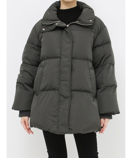 MURUA（ムルーア）の「スタンドカラーミドルダウン（ダウンジャケット