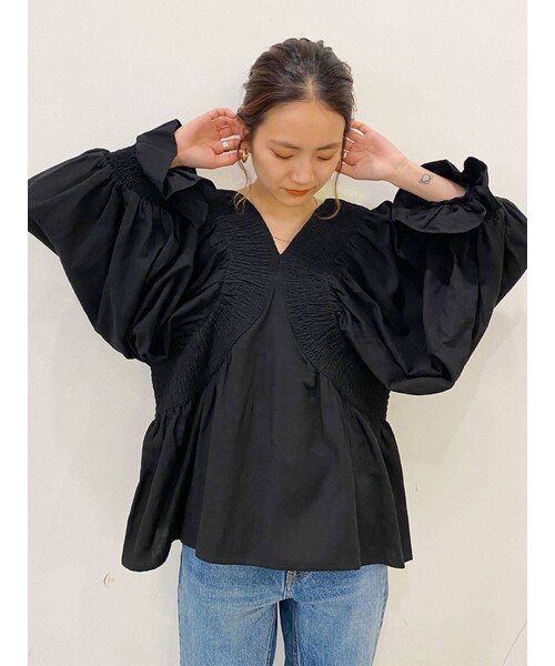 Ungrid（アングリッド）の「フロントギャザーボリュームブラウス（シャツ/ブラウス・レディース・オフホワイト/ブラック/レッド/ピスタチオ・F）」の6枚目の写真