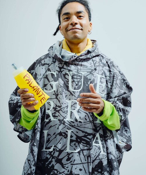 EKAL（エカル）の「mountain research　Splatrail Poncho（レインコート/ポンチョ・メンズ・Gray CCL・One）」の2枚目の写真