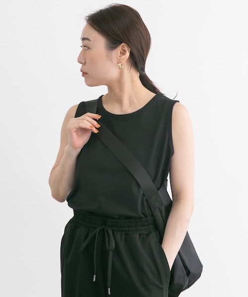 URBAN RESEARCH Sonny Label（アーバンリサーチサニーレーベル）の「SLAB　comfort tanktop（タンクトップ・レディース・クリーム/ブラック・FREE）」の2枚目の写真