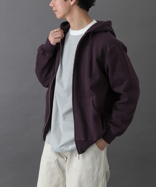 URBAN RESEARCH DOORS(アーバンリサーチドアーズ)の「FORK&SPOON リサイクルコットン裏毛ジップフーディー(パーカー・メンズ・DARKPURPLE/BLACK・4/5)」の2枚目の写真