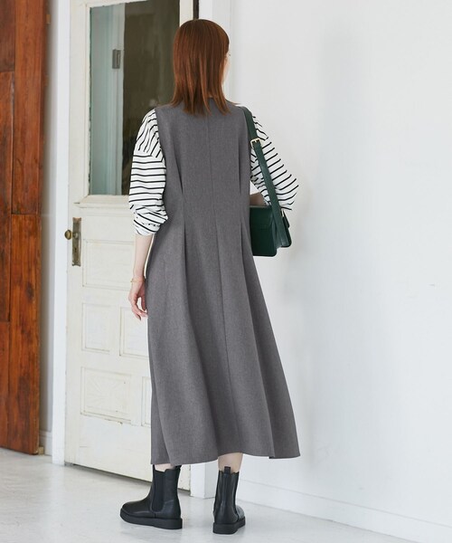 ROPE' PICNIC（ロペピクニック）の「ウエストタックジャンパースカート（ジャンパースカート・レディース・ブラック系/グレー/ライトグレー/ベージュ系/ネイビー・F）」の18枚目の写真