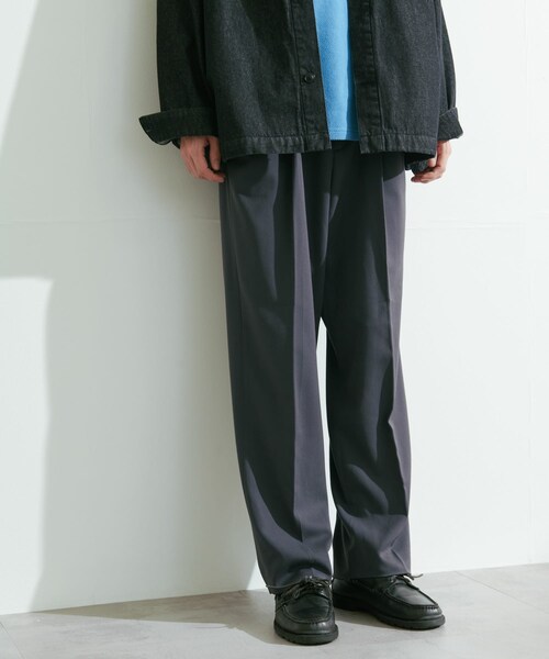 URBAN RESEARCH DOORS(アーバンリサーチドアーズ)の「『UR TECH』完声2タックワイドトラウザー(その他パンツ・メンズ・GREIGE/CHARCOAL/BLACK・S/M/L)」の18枚目の写真