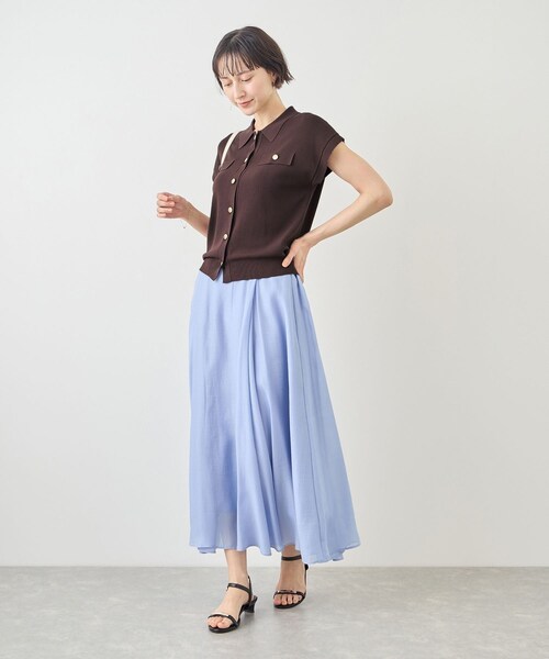 ROPE' PICNIC(ロペピクニック)の「八方映えニット 金ボタンフレンチスリーブポロカラーカーディガン/UVカット・接触冷感・イージーケア(カーディガン/ボレロ・レディース・ブラック/オフホワイト/ブラウン/サックス/ラベンダー・F)」の16枚目の写真