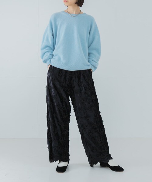 URBAN RESEARCH(アーバンリサーチ)の「crinkle crinkle crinkle velvet embroidery pants(その他パンツ・レディース・SILVERLAME/BLACKLAME・FREE)」の7枚目の写真