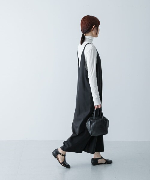 かぐれ（カグレ）の「『2WAY仕様』ウールトロVネックワンピース（ワンピース・レディース・CHARCOAL/BLACK・FREE）」の4枚目の写真