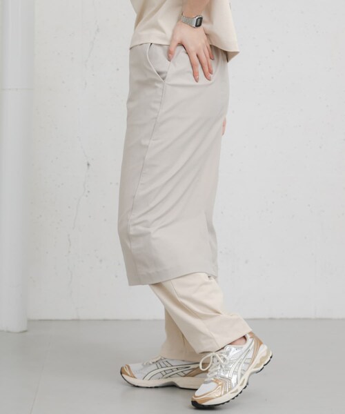 EKAL（エカル）の「『吸水速乾/UVカット』coolmaxカーブラインストレートスカート（スカート・レディース・チャコール/アイボリー・one）」の7枚目の写真