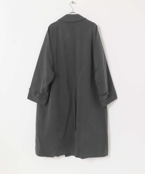 URBAN RESEARCH(アーバンリサーチ)の「A PRESSE Maxi Length Washed Silk Trench Coat(ステンカラーコート・メンズ・CHARCOAL/GRAY・2/3)」の13枚目の写真