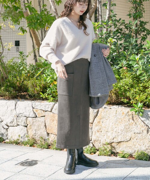 ITEMS URBANRESEARCH（アイテムズ アーバンリサーチ）の「フェイクスエードタイトスカート（スカート・レディース・IVO/MOC/SUMIKURO・FREE）」の15枚目の写真