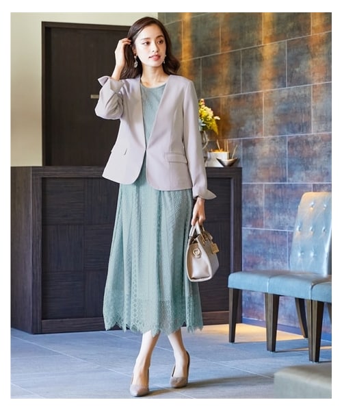 nissen（ニッセン）の「【入学式・卒業式・フォーマル】総レースワンピースドレスアンサンブル（ノーカラージャケット＋ワンピース）＜大きいサイズ有＞〔Callarus〕（フォーマルスーツ/小物・レディース・アイボリー+ピンクベージュ/黒系/グレー+ブルーグレー/ライトグレー+グレージュ・S/M/L/LL/3L/4L/5L/6L/8L）」の16枚目の写真