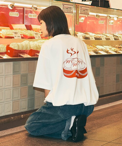 URBAN RESEARCH（アーバンリサーチ）の「551蓬莱×UR　ドロストショートスリーブTシャツ（Tシャツ/カットソー・レディース・OFF/CHARCOAL/ICE BLUE・S/M/L/XL）」の21枚目の写真