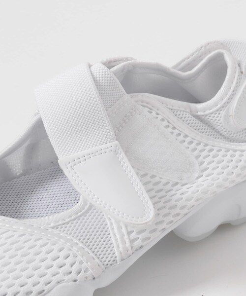 URBAN RESEARCH DOORS（アーバンリサーチドアーズ）の「NIKE　ナイキウィメンズエアリフトBR（スニーカー・レディース・ホワイト・23/24/25/26）」の11枚目の写真