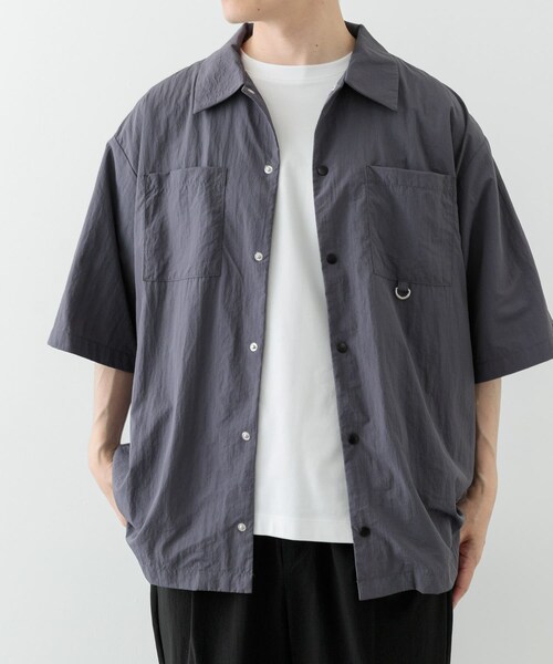 ITEMS URBANRESEARCH(アイテムズ アーバンリサーチ)の「『撥水/イージーケア/接触冷感/UVカット』タスランナイロンスナップボタン半袖シャツ(シャツ/ブラウス・メンズ・CHA/NVY/BLK・M/L)」の21枚目の写真