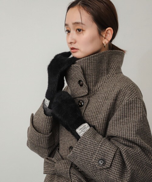 SENSE OF PLACE by URBAN RESEARCH(センスオブプレイスバイアーバンリサーチ)の「シャギーニットグローブ(ベルト・レディース・BLUE/OFF WHITE/BLACK・one)」の12枚目の写真