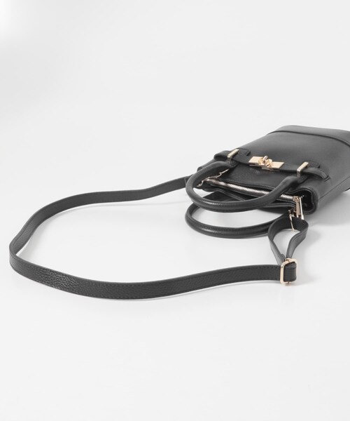 URBAN RESEARCH ROSSO（アーバンリサーチロッソ）の「AULENTTI　ミニバッグ（ショルダーバッグ・レディース・NERO/TAUPE・Free）」の7枚目の写真