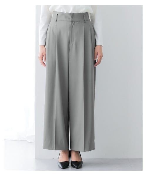 nissen（ニッセン）の「【みさとさんコラボ】セットアップスーツ（しわになりにくい・UVカット）（上下別売）<大きいサイズ有>（フォーマルスーツ/小物・レディース・グレー:テーラードジャケット/黒:テーラードジャケット/グレー:フロントボタンビスジェ/黒:フロントボタンビスジェ/グレー(レギュラー丈):ワイドパンツ/グレー(ロング丈):ワイドパンツ/黒(レギュラー丈):ワイドパンツ/黒(ロング丈):ワイドパンツ/グレー:タイトスカート/黒:タイトスカート・M/L/LL/3L）」の18枚目の写真