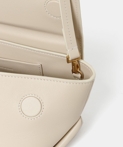 URBAN RESEARCH ROSSO（アーバンリサーチロッソ）の「MIUUR　GINZA（ハンドバッグ・レディース・AZAHAR/BLACK・one）」の5枚目の写真