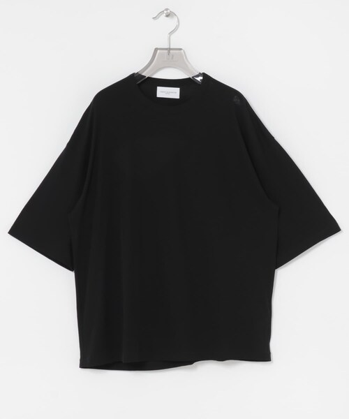 URBAN RESEARCH（アーバンリサーチ）の「new basic　DISCOMFORT SLIT TOPS（Tシャツ/カットソー・レディース・WHITE/BLACK・Free）」の6枚目の写真