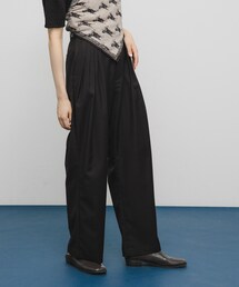 KBF | タックデザインスラックス(その他パンツ)