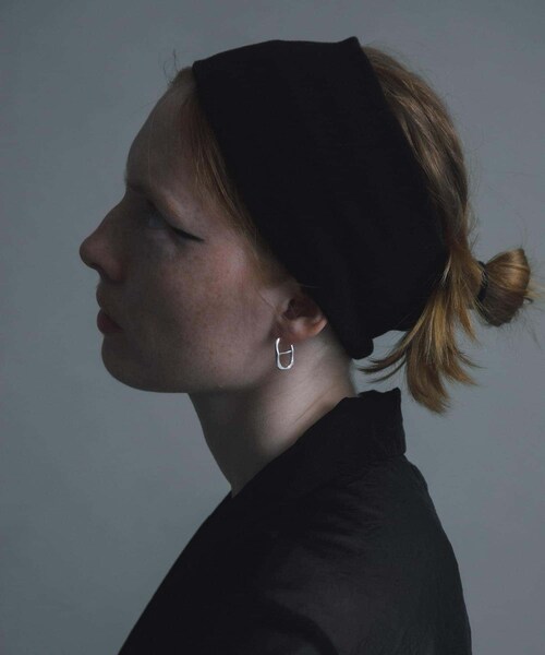 URBAN RESEARCH（アーバンリサーチ）の「decor『デコール』　Wide Hairband（ヘアバンド・レディース・CHARCOAL/BLACK/BROWN/OFF/BURGUNDY/SAX・-）」の20枚目の写真
