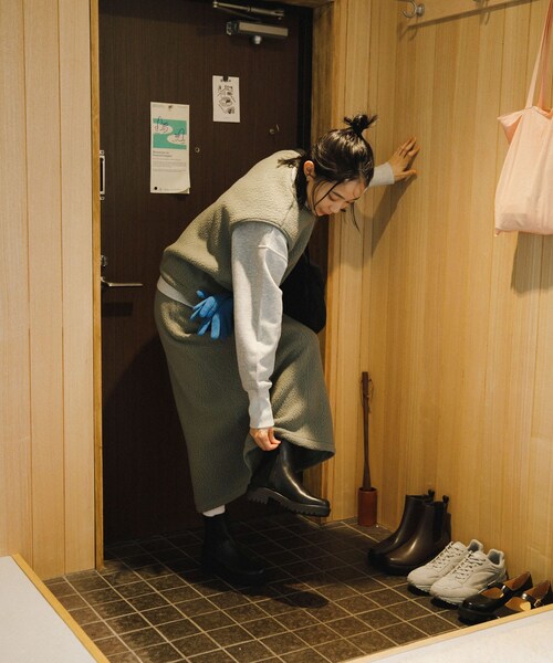 URBAN RESEARCH DOORS（アーバンリサーチドアーズ）の「『別注』Snow Peak Apparel×DOORS　ThermalBoa FleeceSkirt（スカート・レディース・グレー/ブラック・FREE）」の18枚目の写真